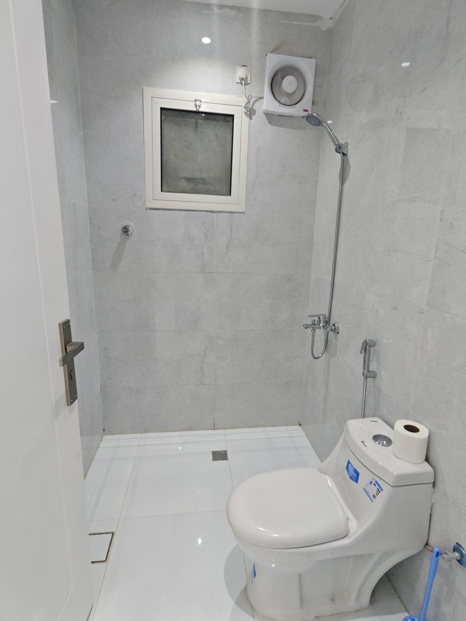 Yaqoot Al Madina Suites Al Awali Екстер'єр фото
