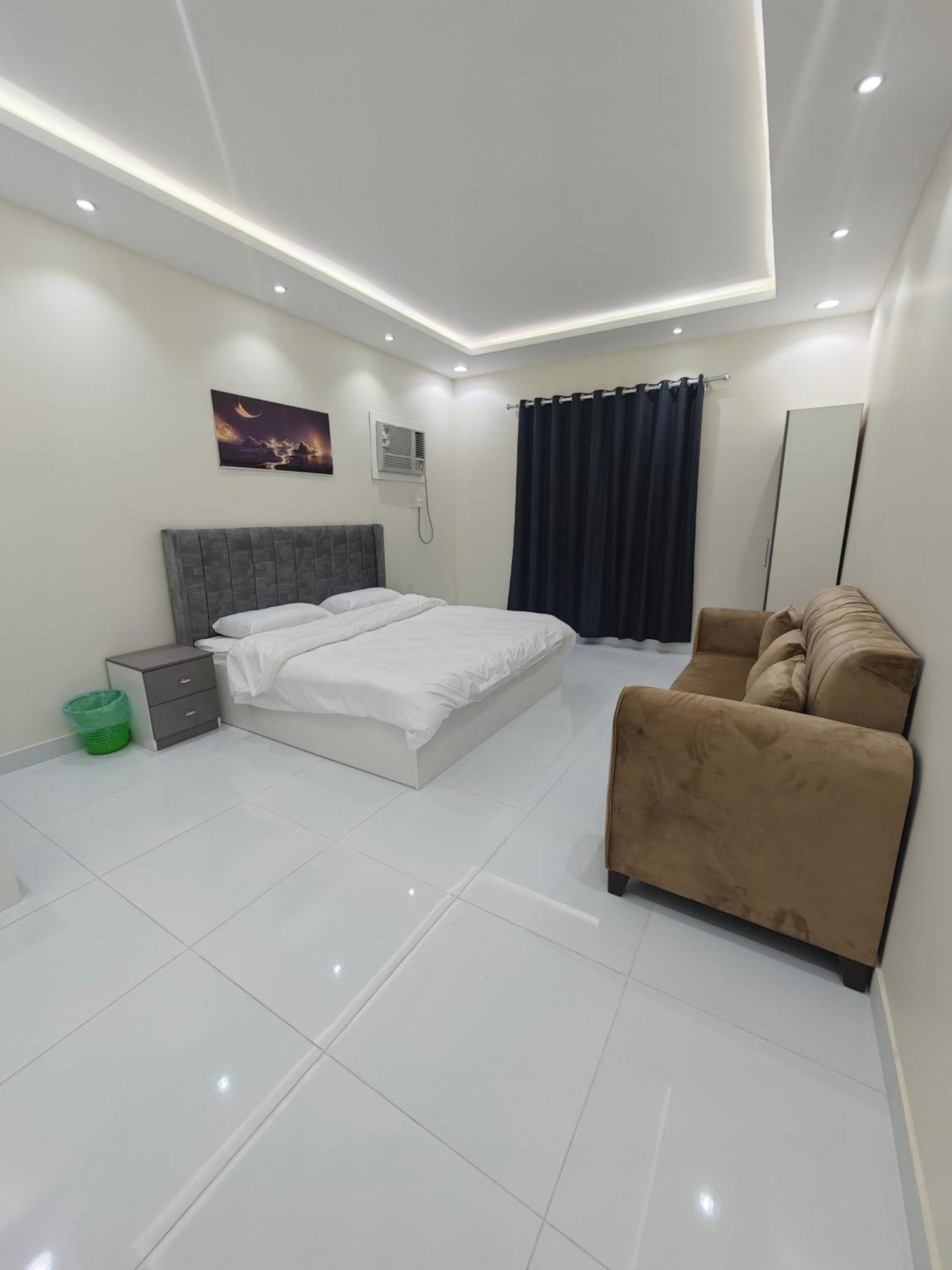 Yaqoot Al Madina Suites Al Awali Екстер'єр фото