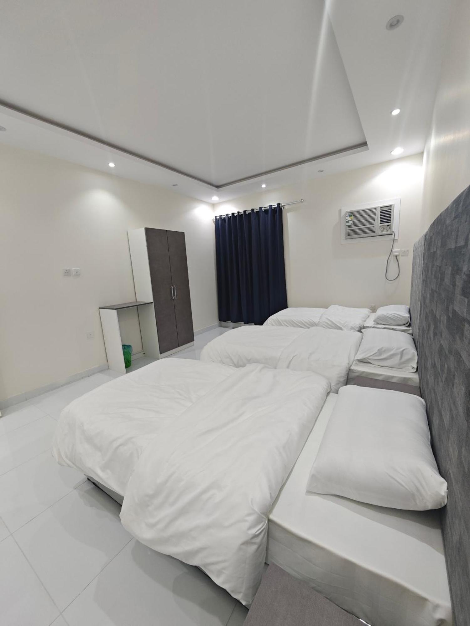 Yaqoot Al Madina Suites Al Awali Екстер'єр фото