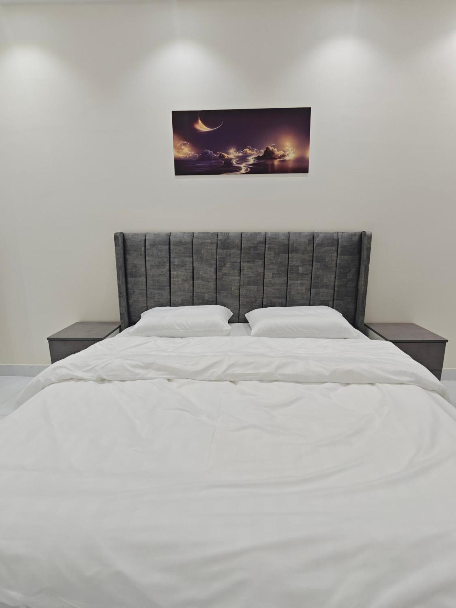 Yaqoot Al Madina Suites Al Awali Екстер'єр фото